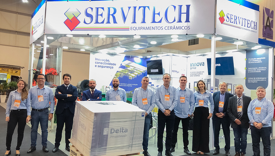 Equipe Servitech na Expo Revestir 2023